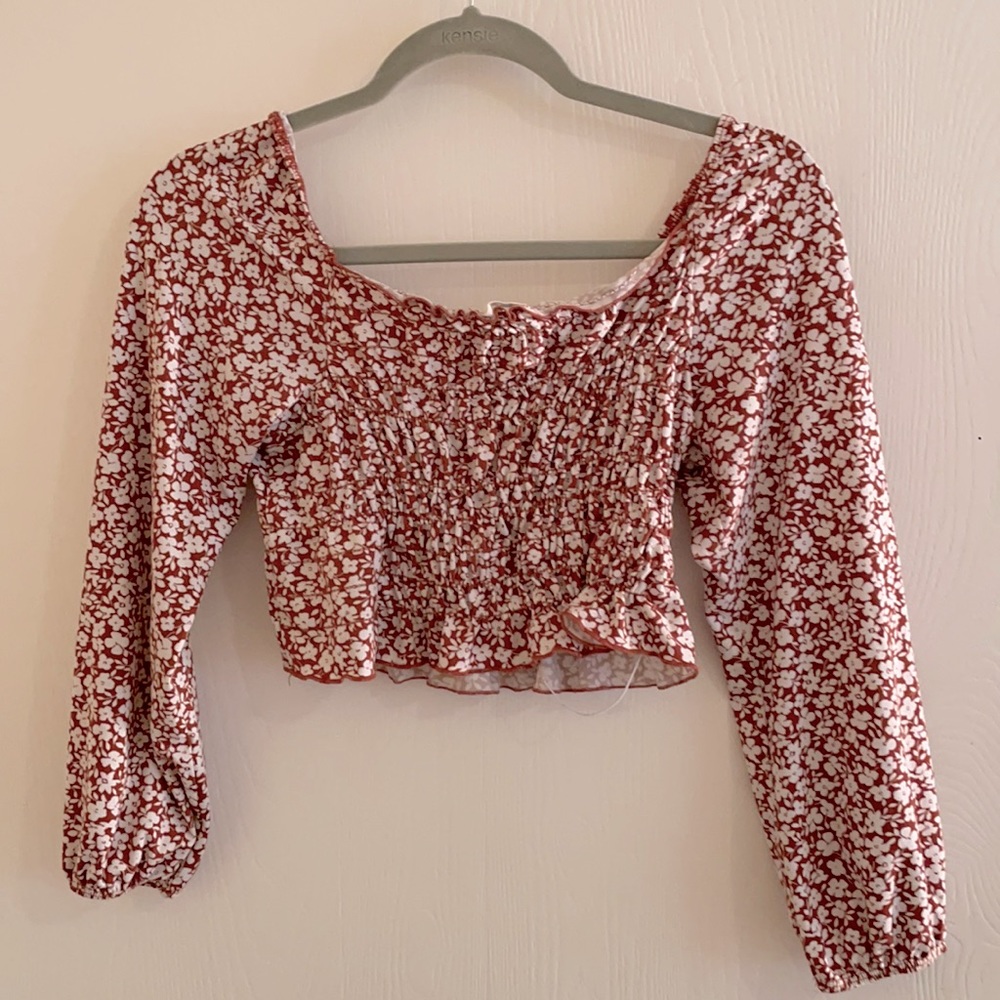 Floral long sleeve crop top